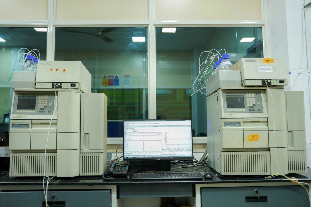 WATERS HPLC SYSTEMS